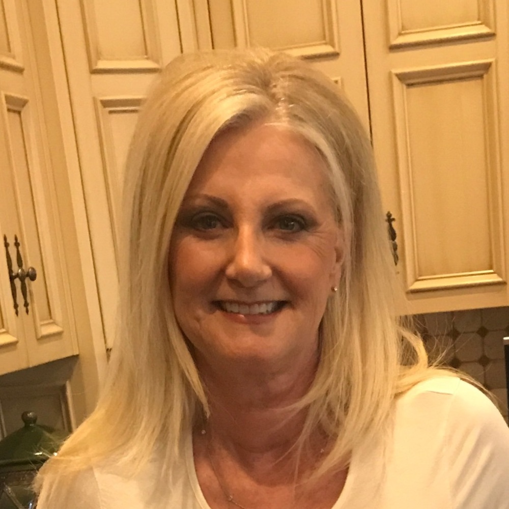 Meet your Posher, Leslie